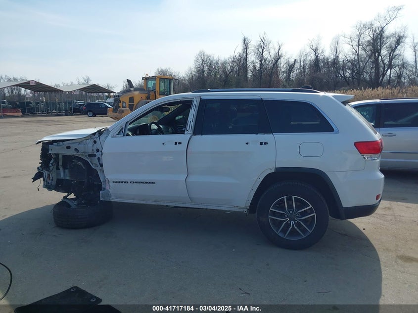 VIN 1C4RJFBG3KC670595 2019 JEEP GRAND CHEROKEE LIMITED 4X4