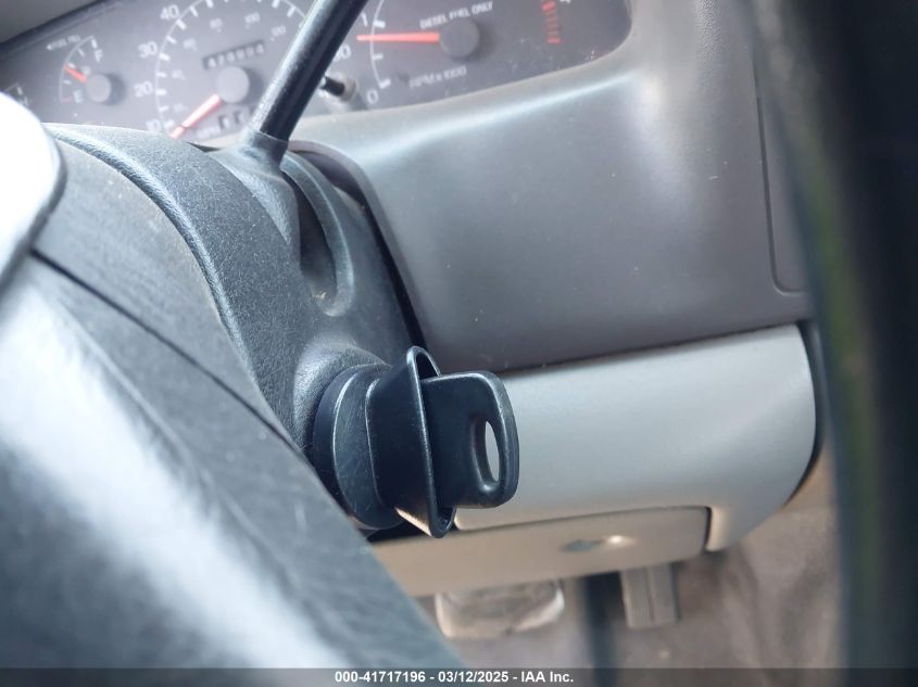 1999 Ford F-350 Lariat/Xl/Xlt VIN: 1FDWF36F1XEE44471 Lot: 41717196