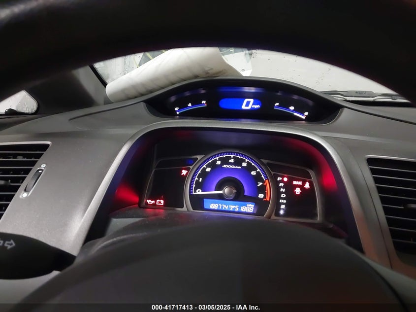 2008 HONDA CIVIC VIN: 1HGFA168X8L091820