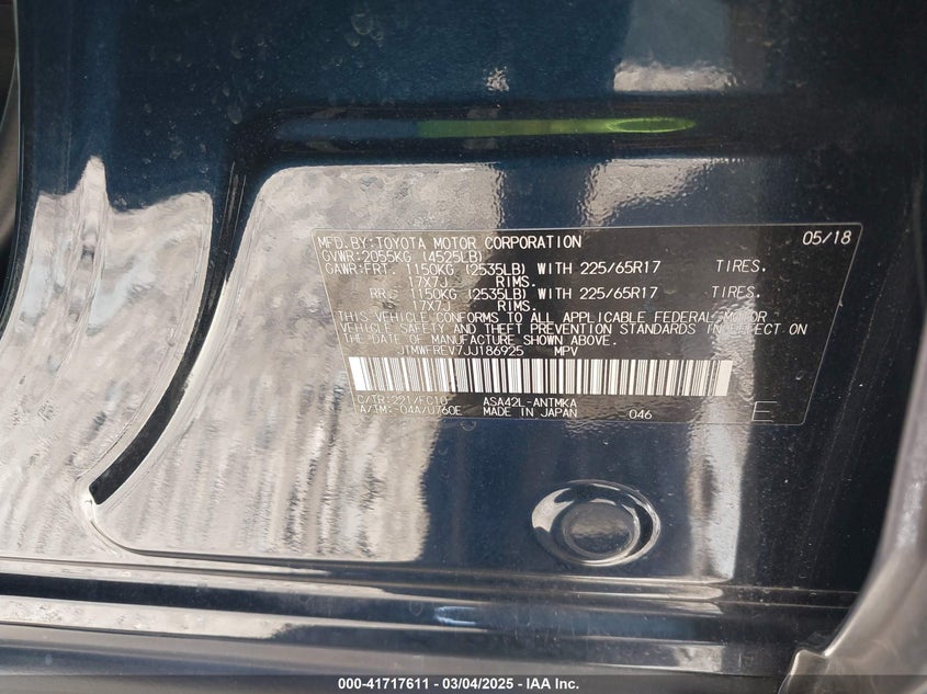 2018 TOYOTA RAV4 XLE - JTMWFREV7JJ186925