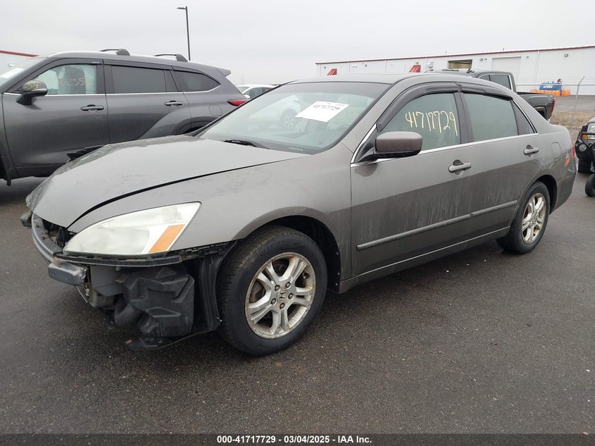 2007 HONDA ACCORD VIN: 1HGCM568X7A072406