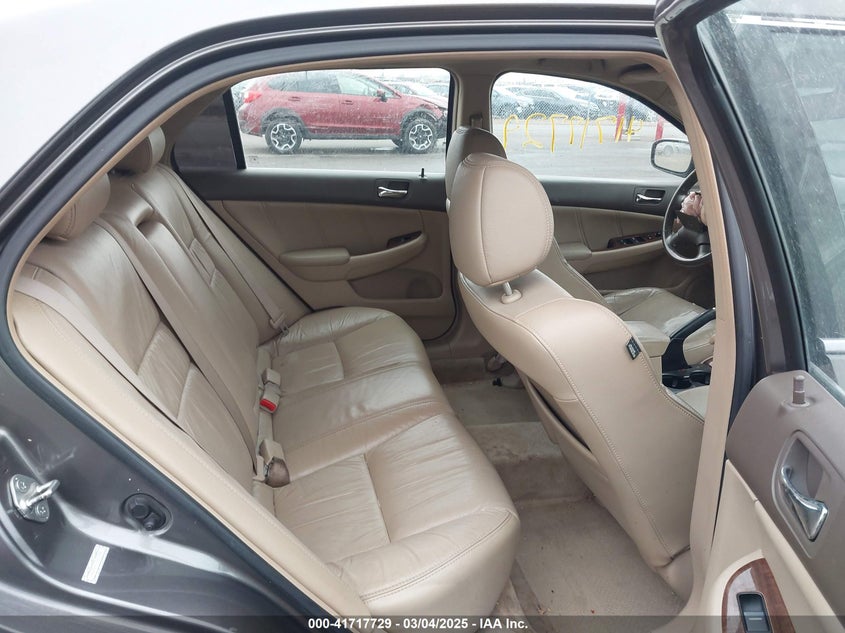 2007 HONDA ACCORD VIN: 1HGCM568X7A072406