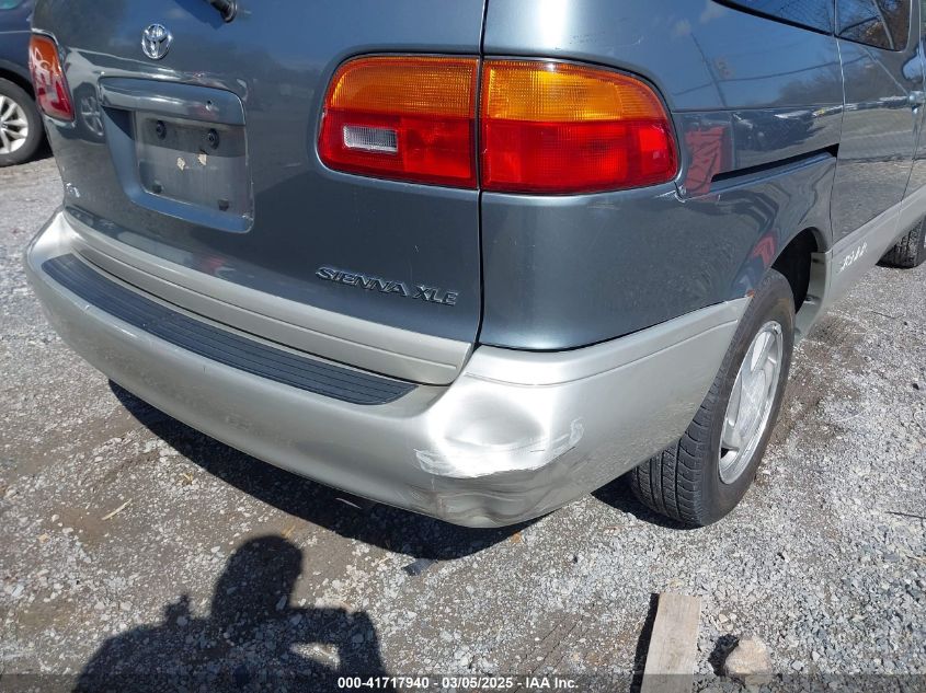 2000 Toyota Sienna Xle VIN: 4T3ZF13C1YU270802 Lot: 41717940