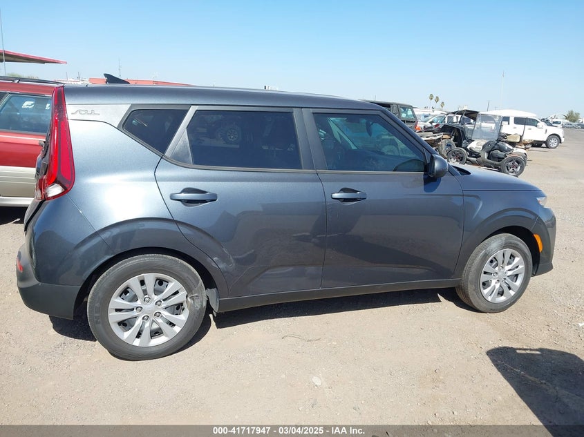 2021 Kia Soul Lx VIN: KNDJ23AU8M7747649 Lot: 41717947