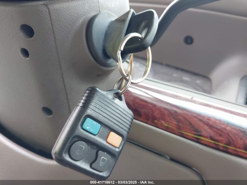 2001 Mercury Grand Marquis Ls VIN: 2MEFM75W81X701049 Lot: 41718612