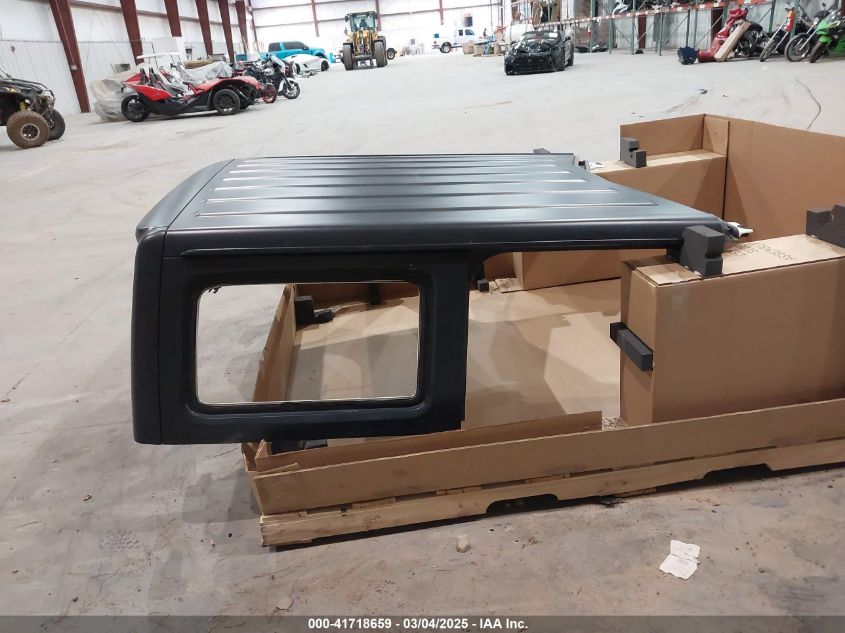 2020 Jeep Wrangler Unlimited Freedom 4X4 VIN: 1C4HJXDGXLW274677 Lot: 41718659