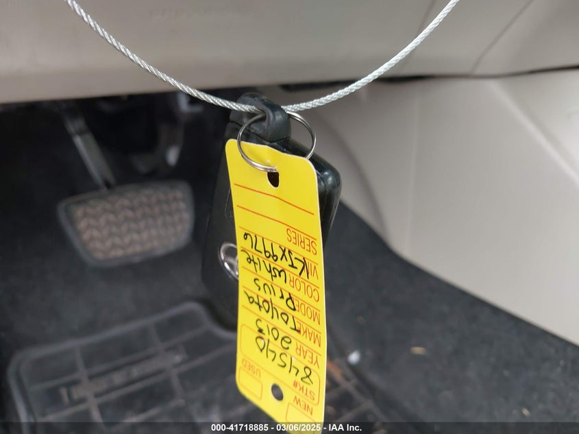 2013 TOYOTA PRIUS VIN: JTDKN3DUXD5584540