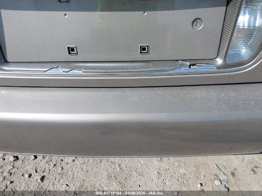 2004 Cadillac Deville Standard VIN: 1G6KD54Y64U169905 Lot: 41719104