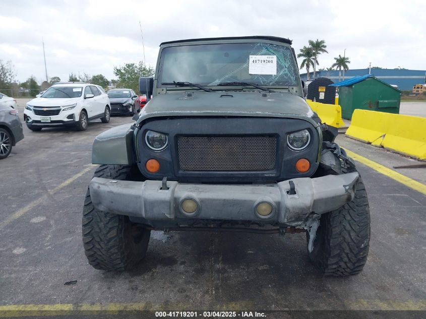 2007 Jeep Wrangler Unlimited Sahara VIN: 1J4GB59177L165421 Lot: 41719201