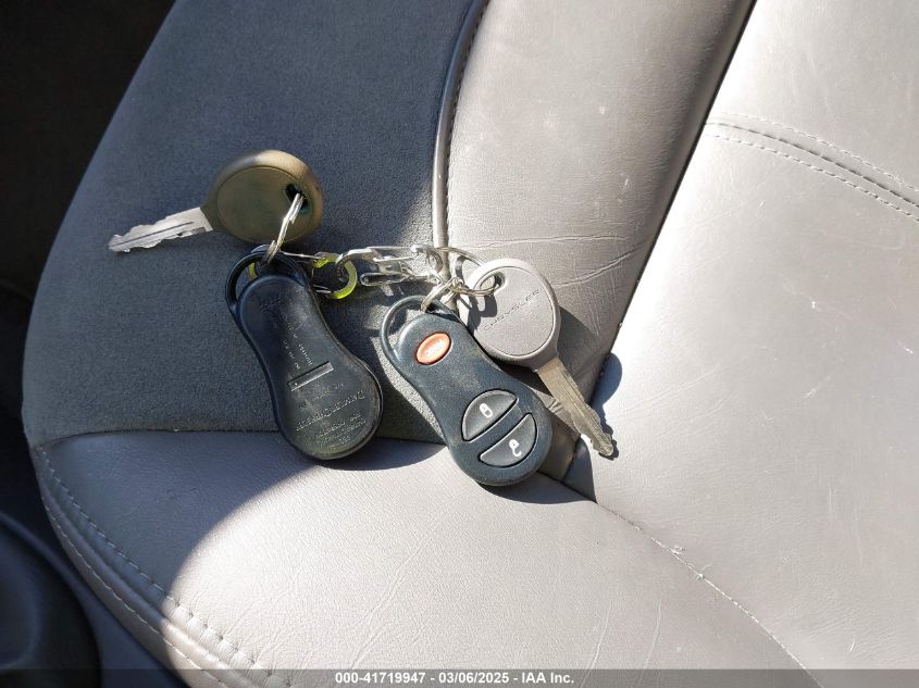 2002 Chrysler Pt Cruiser Limited VIN: 3C8FY68B62T381725 Lot: 41719947