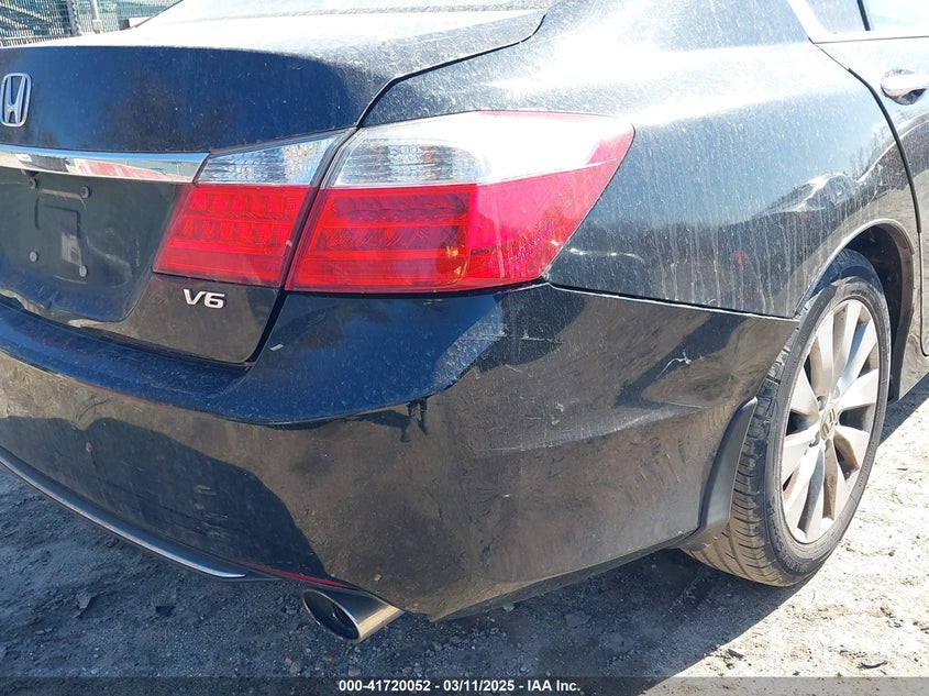 2014 HONDA ACCORD VIN: 1HGCR3F86EA027871