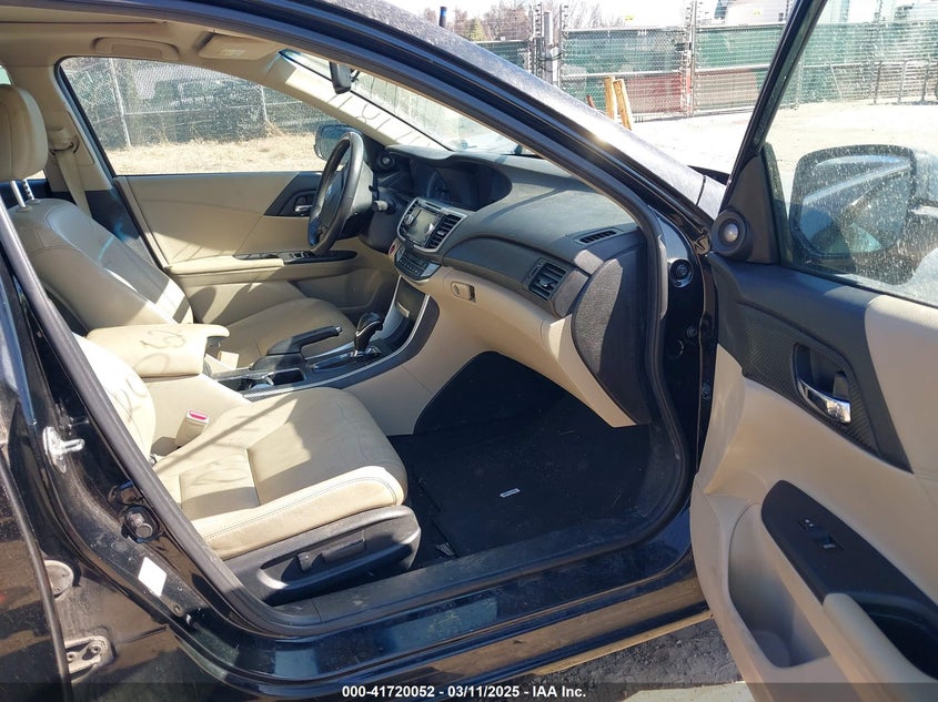 2014 HONDA ACCORD VIN: 1HGCR3F86EA027871