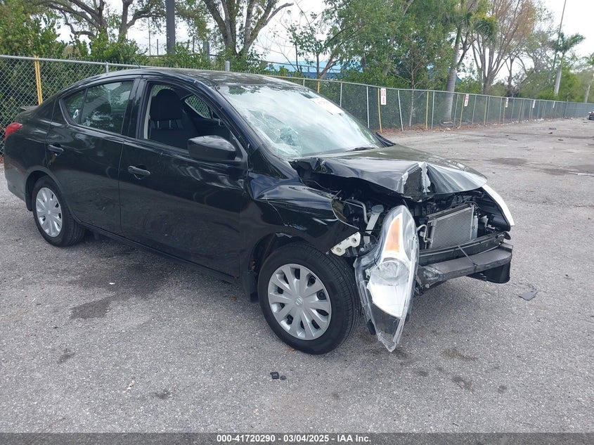 2018 Nissan Versa