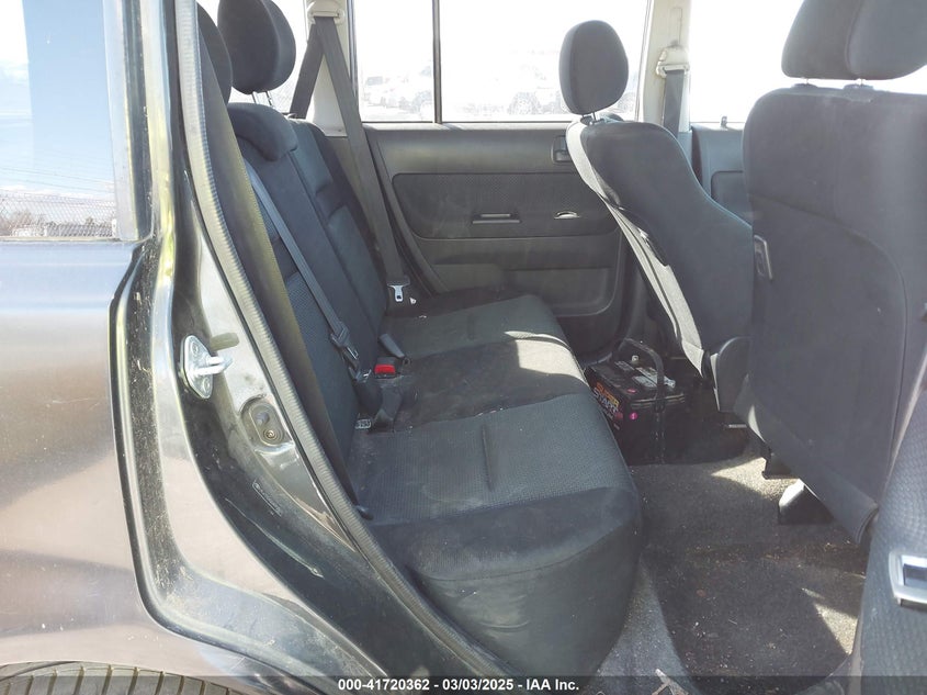 2006 SCION XB VIN: JTLKT324264092865