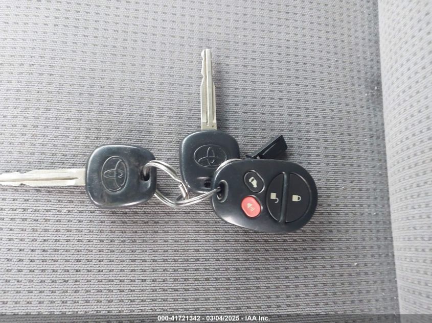 2004 Toyota Sienna Le VIN: 5TDBA23C64S027715 Lot: 41721342