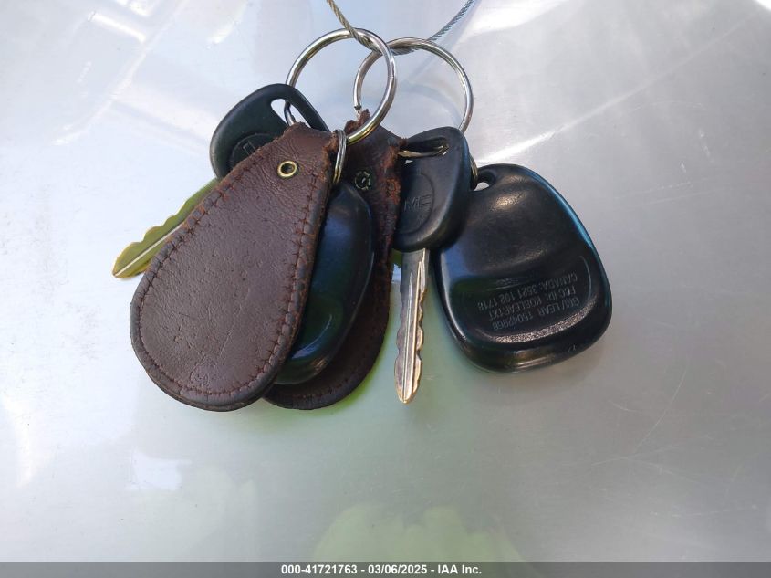 2002 GMC Sierra 2500Hd Sle VIN: 1GTHK23152F185353 Lot: 41721763