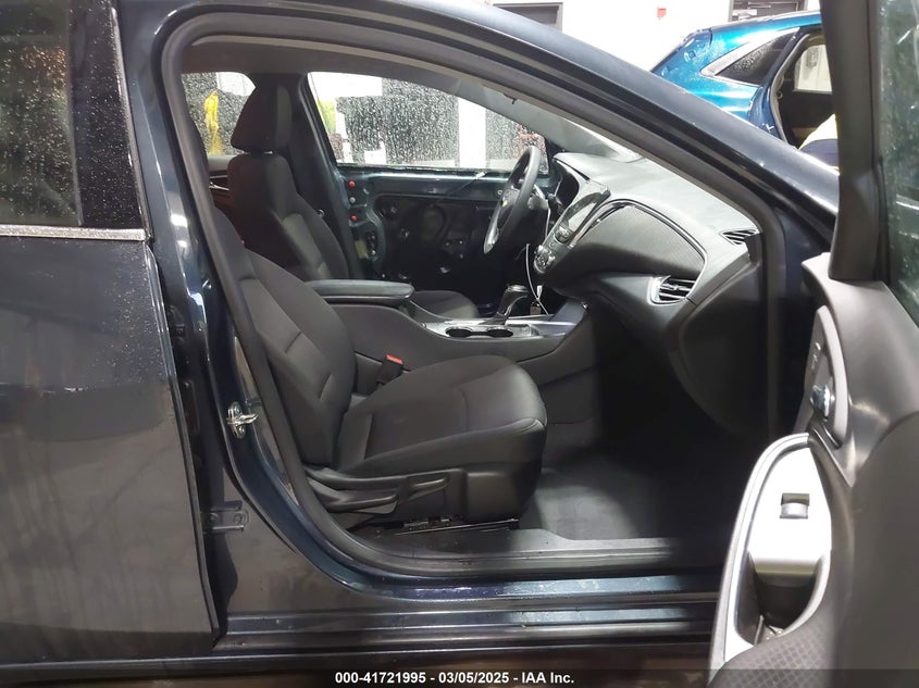 2019 CHEVROLET MALIBU VIN: 1G1ZD5ST7KF151426