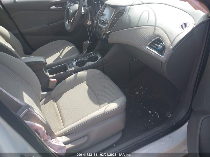 2017 CHEVROLET CRUZE LT AUTO - 3G1BE6SM5HS570330