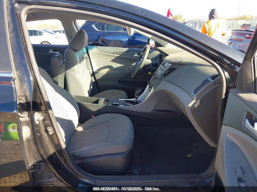 2011 HYUNDAI SONATA VIN: 5NPEB4AC2BH165831