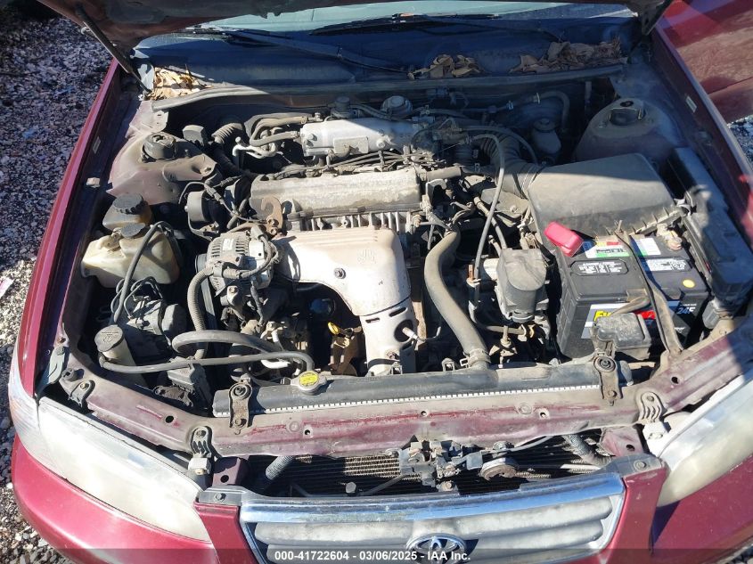 2000 Toyota Camry Le VIN: 4T1BG22K7YU694748 Lot: 41722604