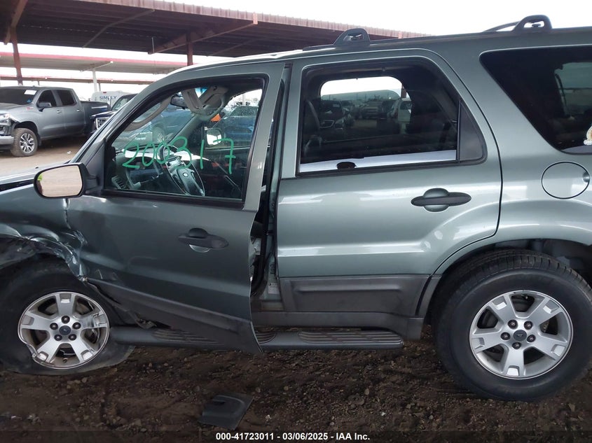 2007 FORD ESCAPE VIN: 1FMYU03107KA93270