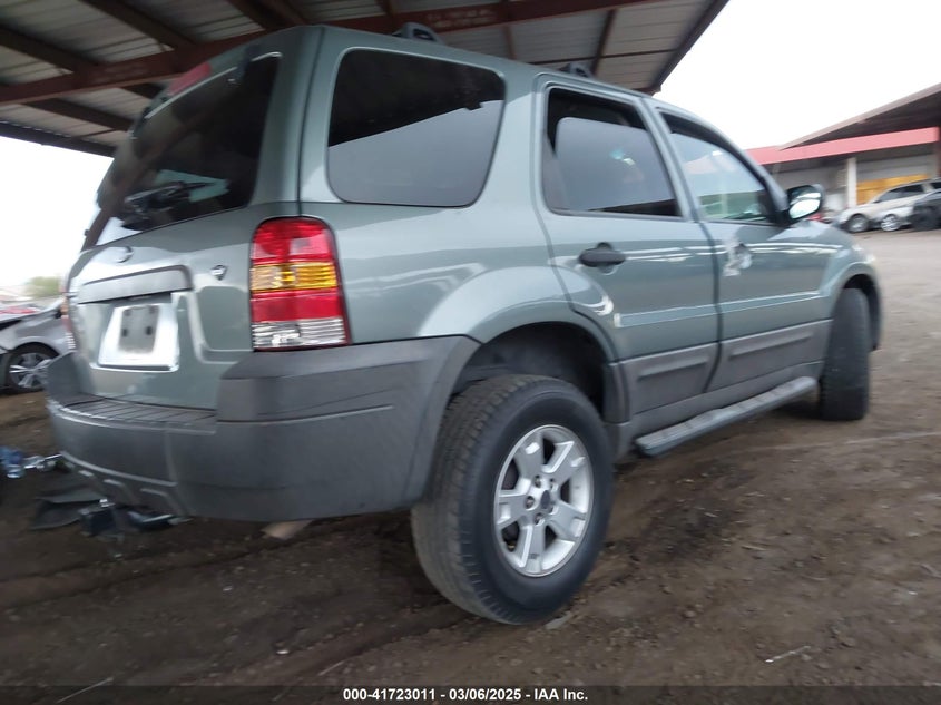 2007 FORD ESCAPE VIN: 1FMYU03107KA93270