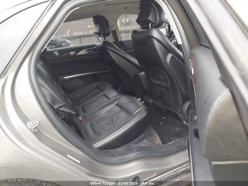 2015 LINCOLN MKZ HYBRID - 3LN6L2LUXFR625229