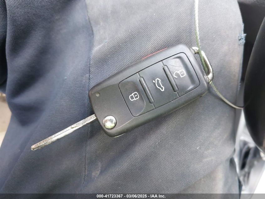 2011 Volkswagen Jetta 2.0L Tdi VIN: 3VWLL7AJ8BM109971 Lot: 41723367