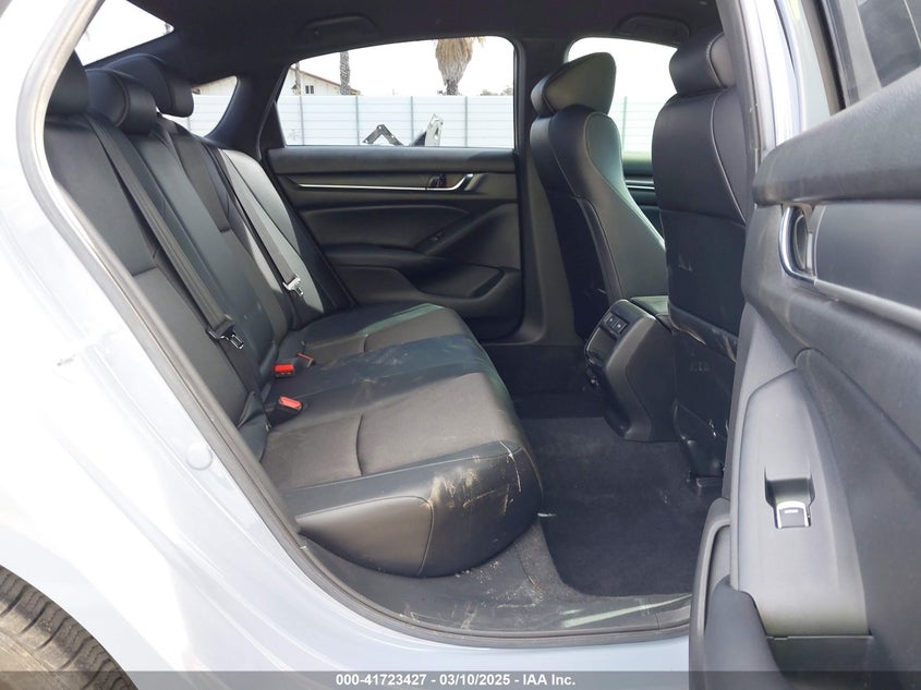 2022 HONDA ACCORD VIN: 1HGCV1F38NA031845