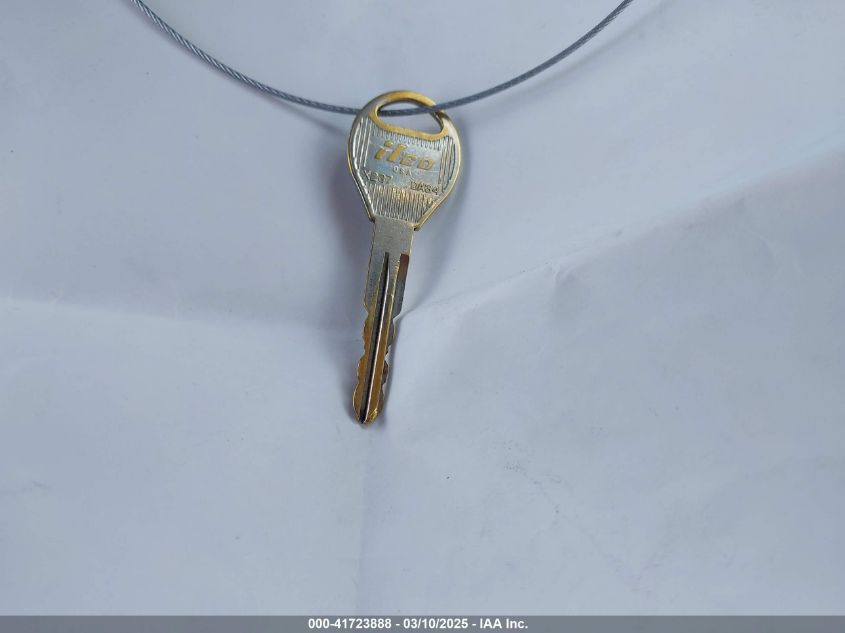 2000 Nissan Xterra Se/Xe VIN: 5N1ED28T5YC585395 Lot: 41723888