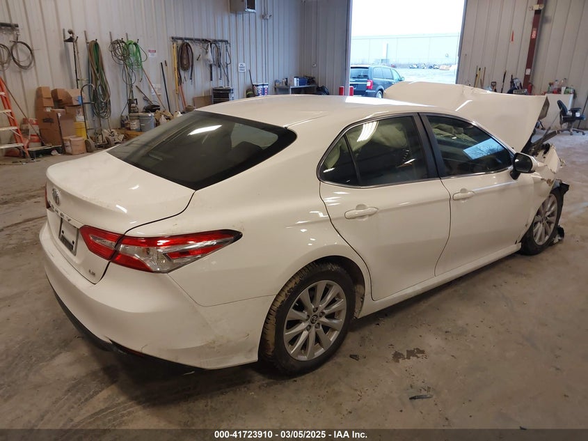 2018 TOYOTA CAMRY VIN: JTNB11HK0J3004675