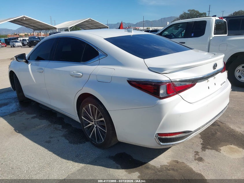 Vin: 58ada1c11pu036666, lot: 42214916, lexus es 300h 20233
