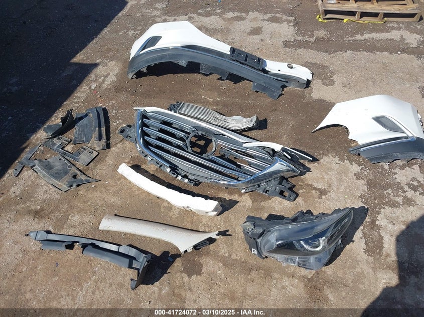 2018 Mazda Cx-9 Grand Touring VIN: JM3TCADY6J0229768 Lot: 41724072