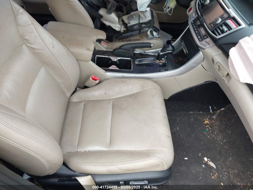 2015 HONDA ACCORD SEDAN VIN: 1HGCR2F86FA009138