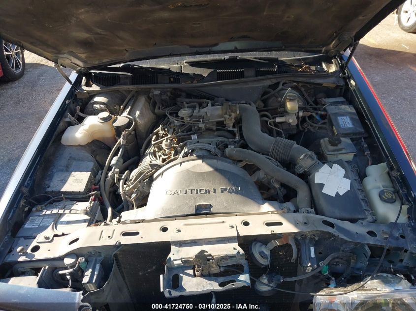 1997 Lincoln Town Car Signature VIN: 1LNLM82W1VY742851 Lot: 41724750