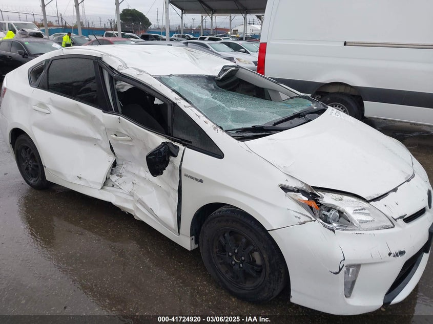 2015 TOYOTA PRIUS VIN: JTDKN3DU4F1909032