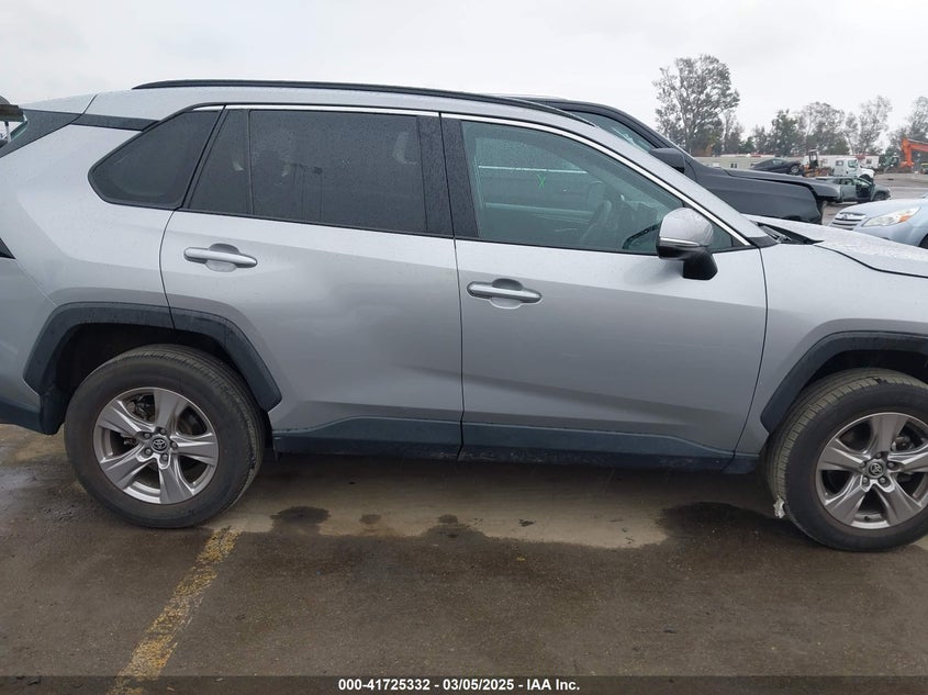 2022 TOYOTA RAV4 XLE - 2T3P1RFV8NW255002