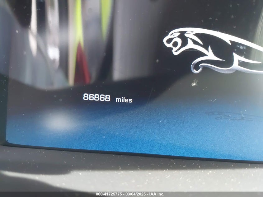 2011 JAGUAR XJ VIN: SAJWA2GB0BLV09390