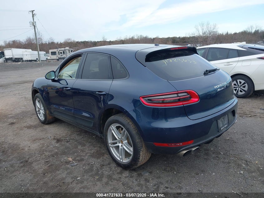 2015 PORSCHE MACAN VIN: WP1AB2A51FLB69020