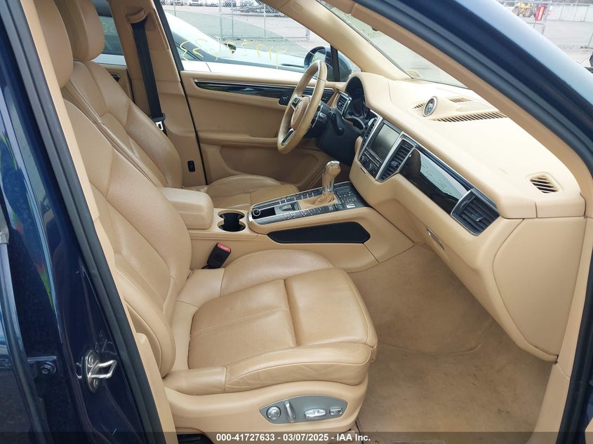 2015 PORSCHE MACAN VIN: WP1AB2A51FLB69020