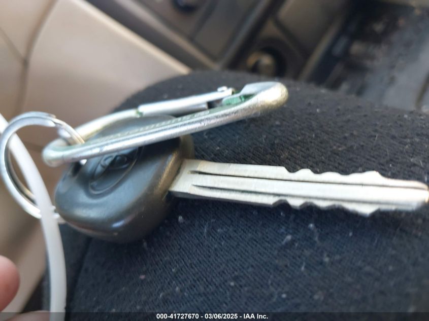 2001 Toyota Camry Solara Sle V6 VIN: 2T1FF28P11C513660 Lot: 41727670