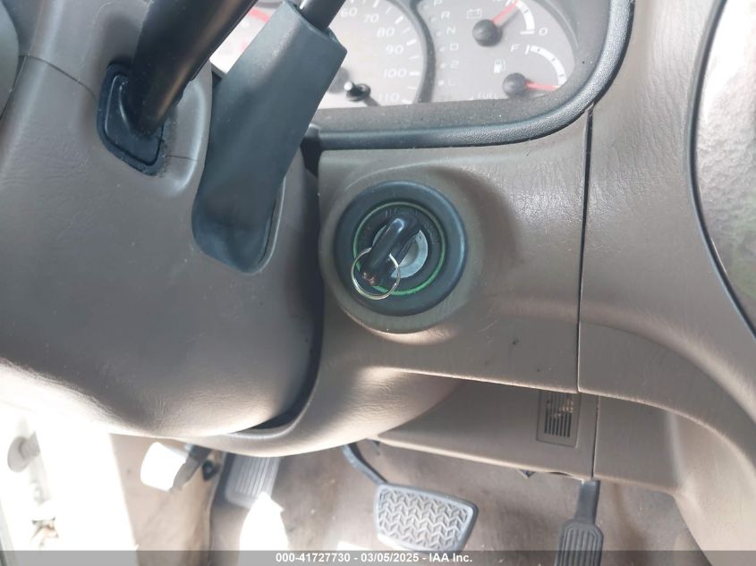 2003 Toyota Sequoia Limited V8 VIN: 5TDZT38A33S147766 Lot: 41727730