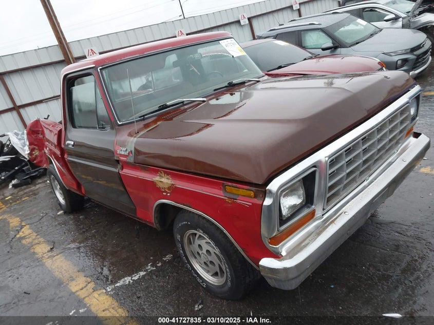 2000 Aisle Xx Stall 49 Aisle Xx Stall 49 red null null 000000F10GUAJ2988 photo #1