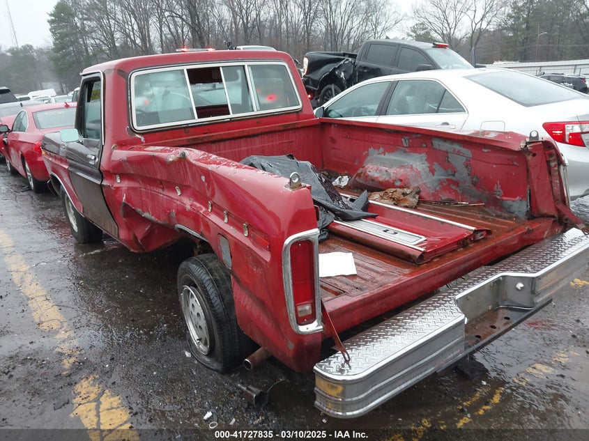 2000 Aisle Xx Stall 49 Aisle Xx Stall 49 red null null 000000F10GUAJ2988 photo #4