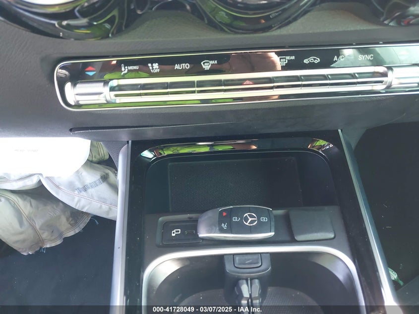 2022 MERCEDES-BENZ GLB 250 4MATIC - W1N4M4HBXNW254332