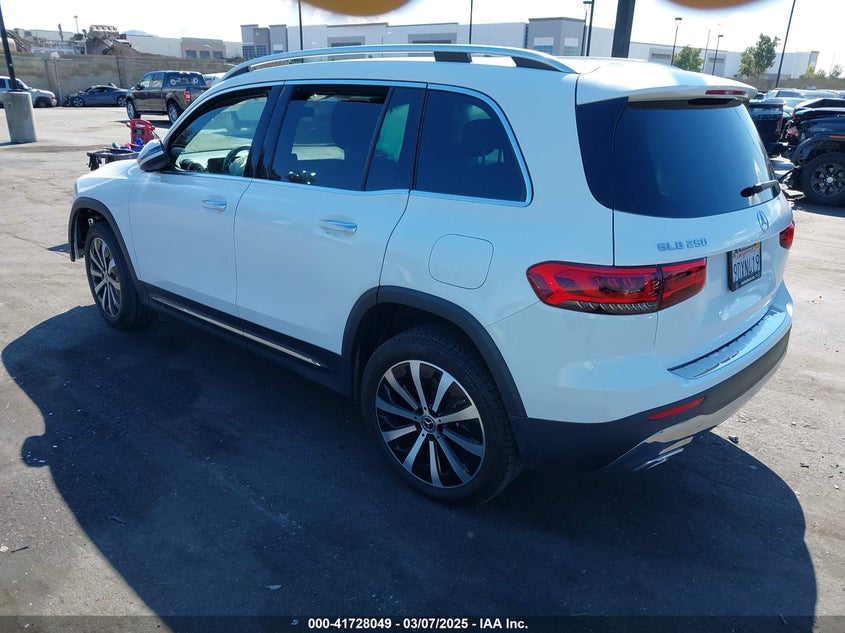 2022 MERCEDES-BENZ GLB 250 4MATIC - W1N4M4HBXNW254332