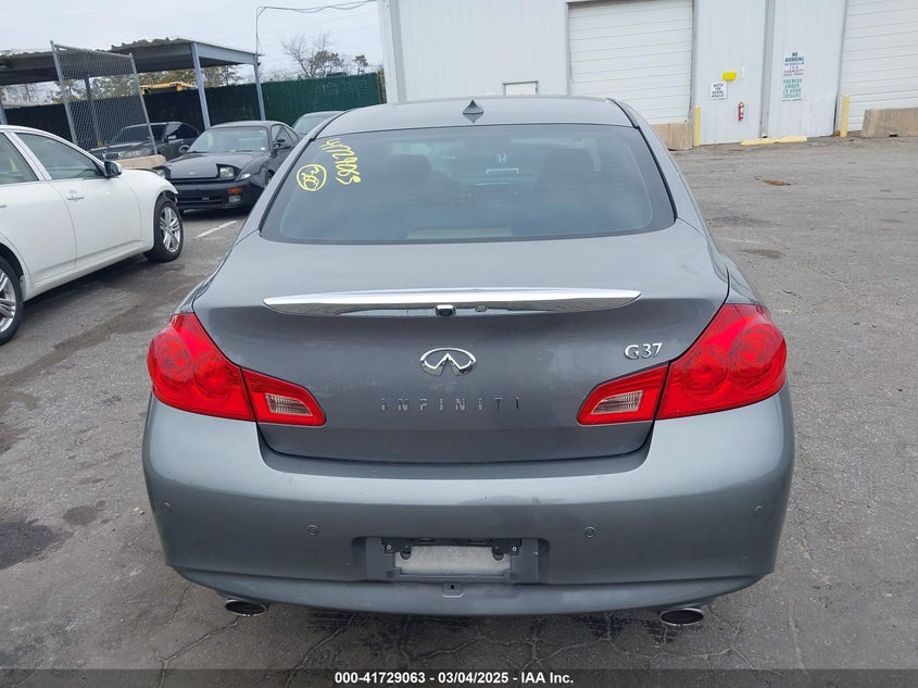 2013 INFINITI G37 JOURNEY - JN1CV6AP3DM304924