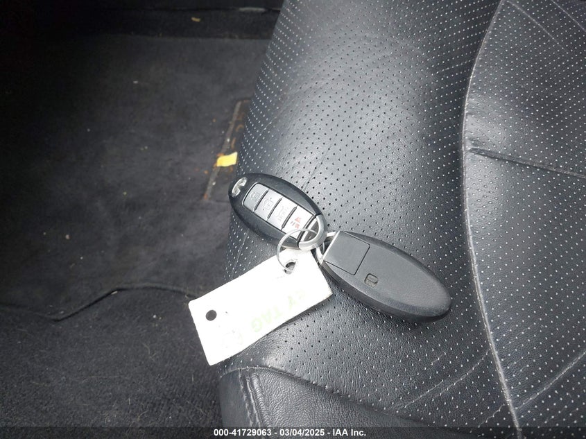 2013 INFINITI G37 JOURNEY - JN1CV6AP3DM304924