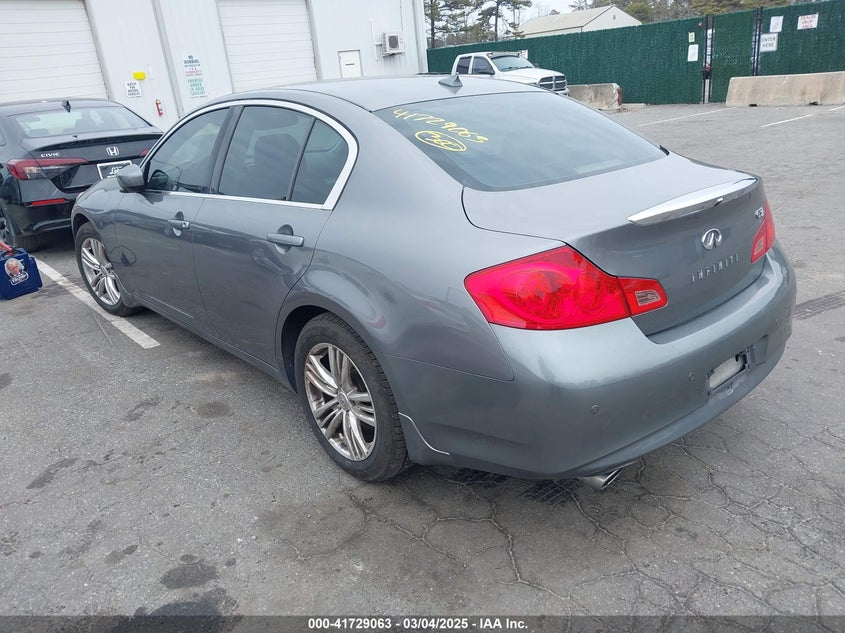 2013 INFINITI G37 JOURNEY - JN1CV6AP3DM304924