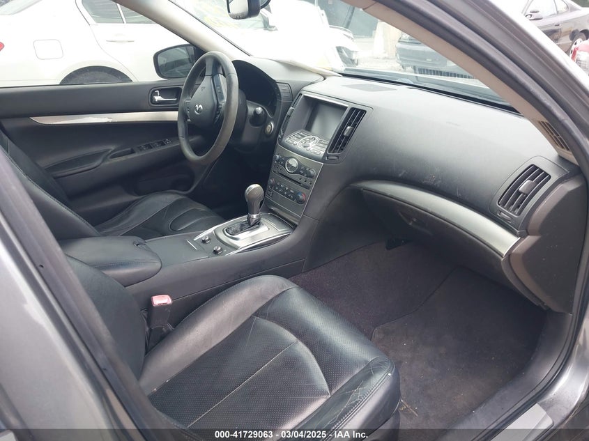 2013 INFINITI G37 JOURNEY - JN1CV6AP3DM304924